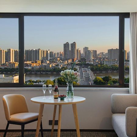 Guangzhou Hotel - Free Shuttle Bus To Exhibition Center During Canton Fair Period エクステリア 写真
