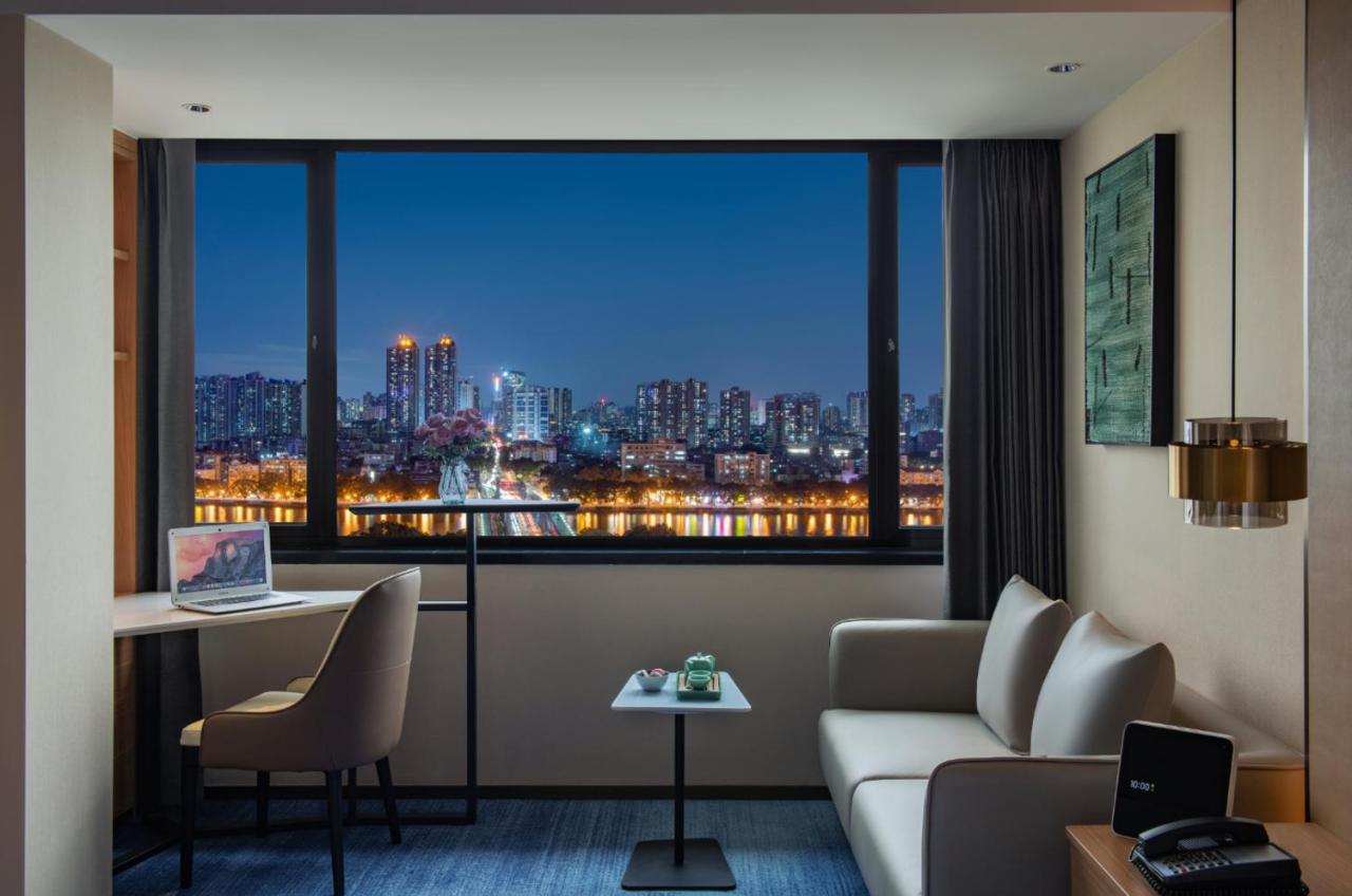Guangzhou Hotel - Free Shuttle Bus To Exhibition Center During Canton Fair Period エクステリア 写真